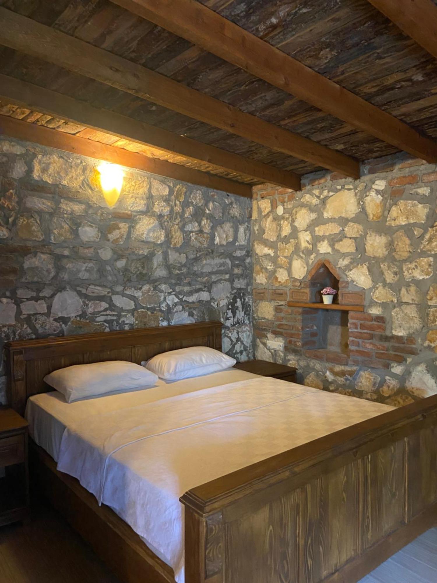 Pavelin Yeri Otel Edremit  Exterior photo