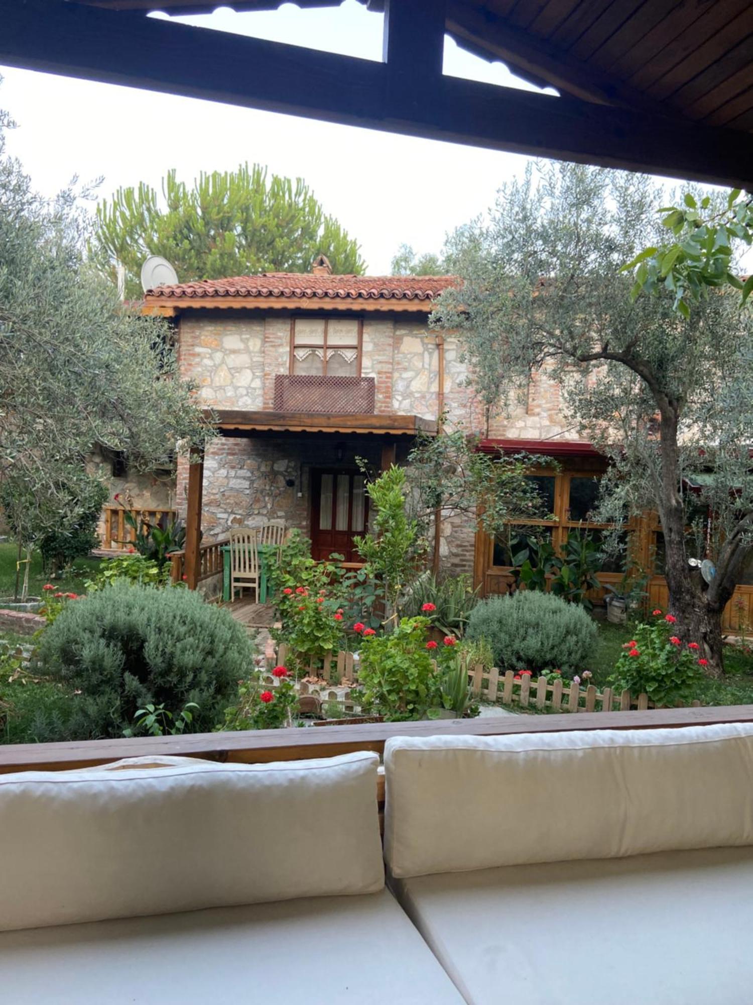 Pavelin Yeri Otel Edremit  Exterior photo