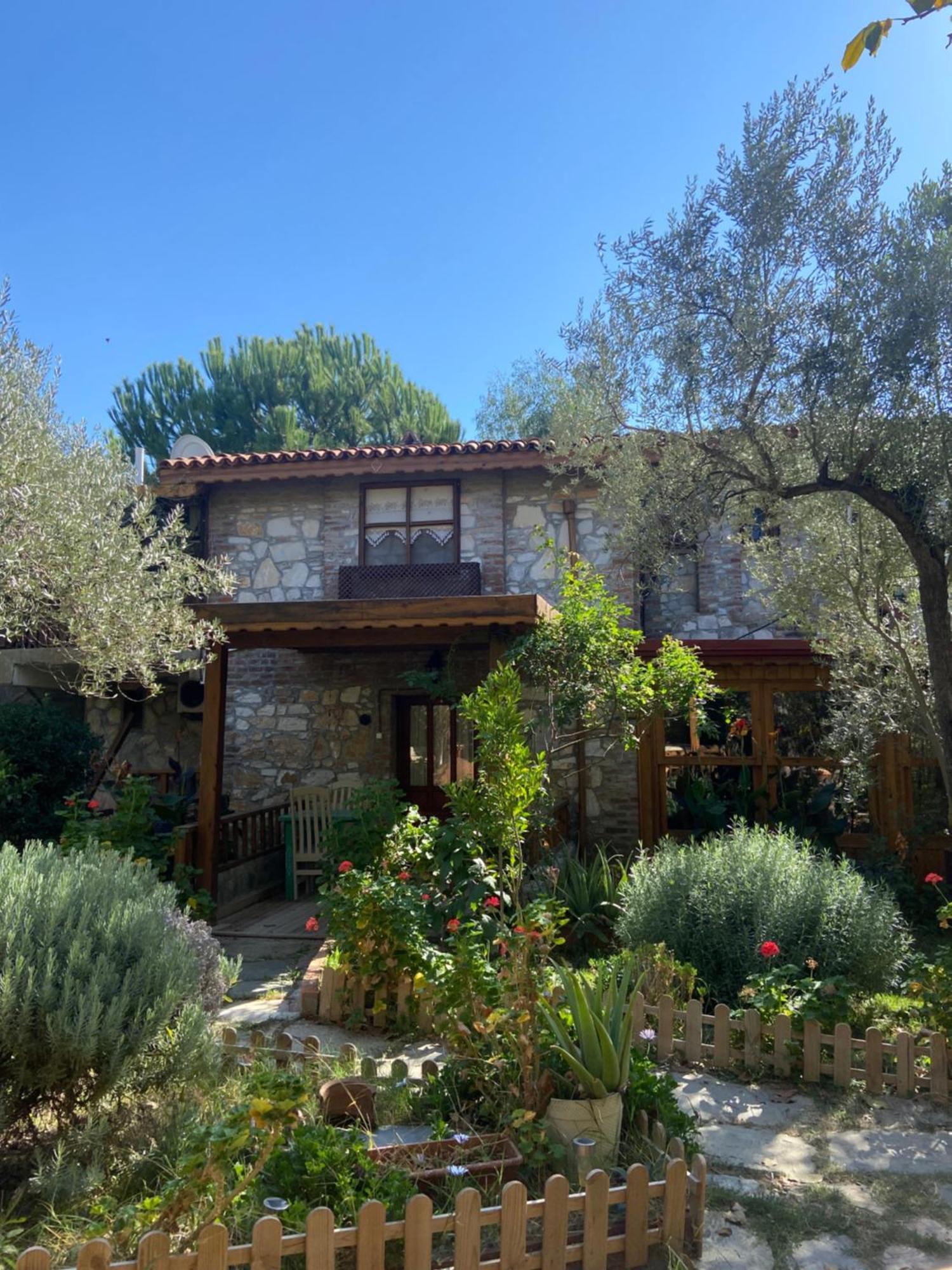 Pavelin Yeri Otel Edremit  Exterior photo